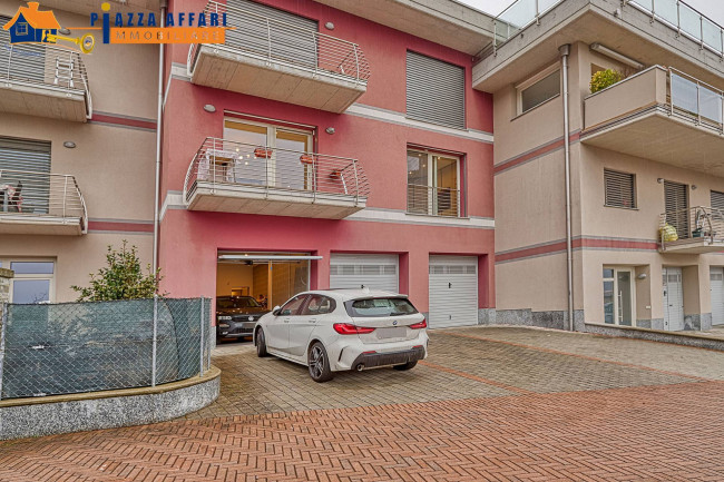 Appartamento in vendita a Lavena Ponte Tresa