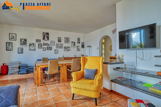 Appartamento in vendita a Lavena Ponte Tresa