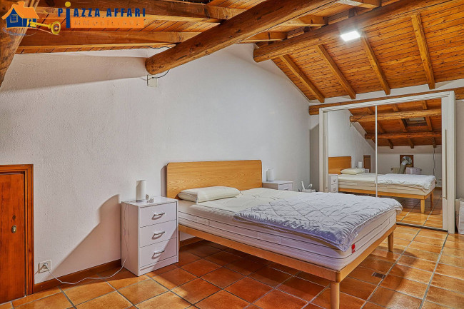 Appartamento in vendita a Lavena Ponte Tresa