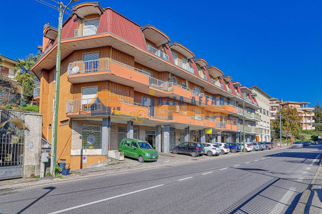Appartamento in vendita a Jerago con Orago