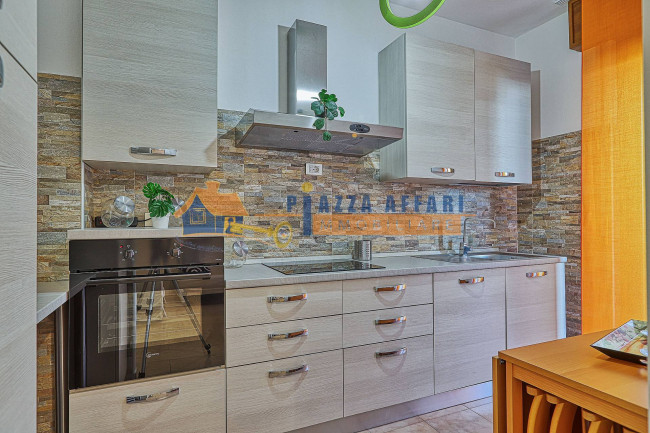 Appartamento in vendita a Jerago con Orago