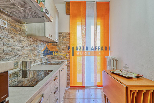 Appartamento in vendita a Jerago con Orago