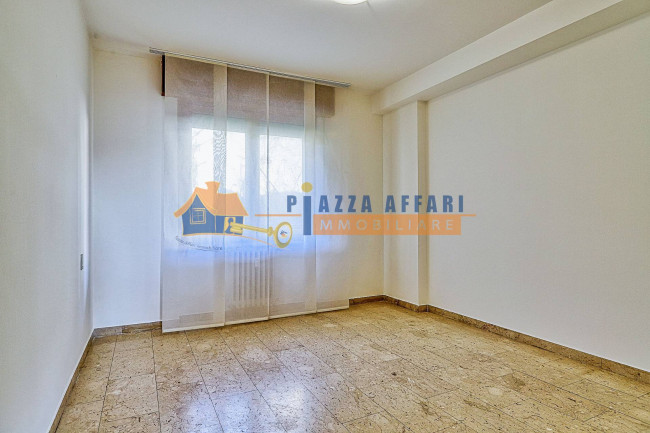 Appartamento in vendita a Jerago con Orago