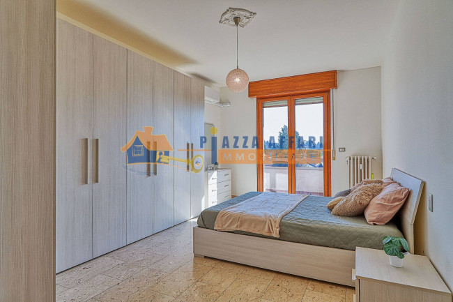 Appartamento in vendita a Jerago con Orago