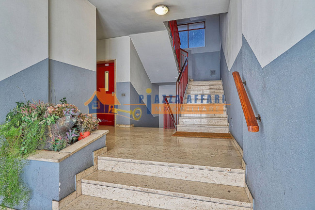 Appartamento in vendita a Jerago con Orago
