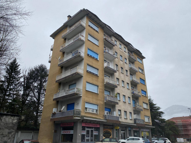 Appartamento in vendita a Gemonio