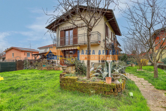 Villette a schiera in vendita a Caronno Varesino