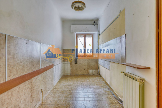 Porzione di Casa Terra / Cielo in vendita a Oggiona con Santo Stefano