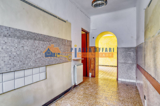 Porzione di Casa Terra / Cielo in vendita a Oggiona con Santo Stefano