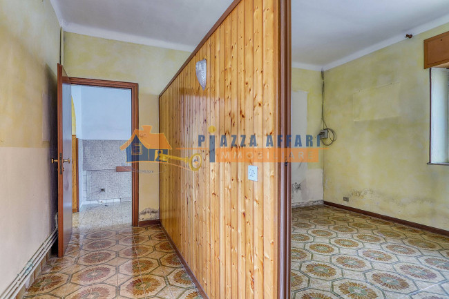 Porzione di Casa Terra / Cielo in vendita a Oggiona con Santo Stefano