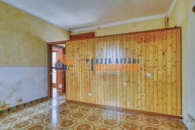 Porzione di Casa Terra / Cielo in vendita a Oggiona con Santo Stefano