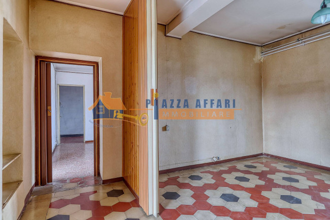 Porzione di Casa Terra / Cielo in vendita a Oggiona con Santo Stefano