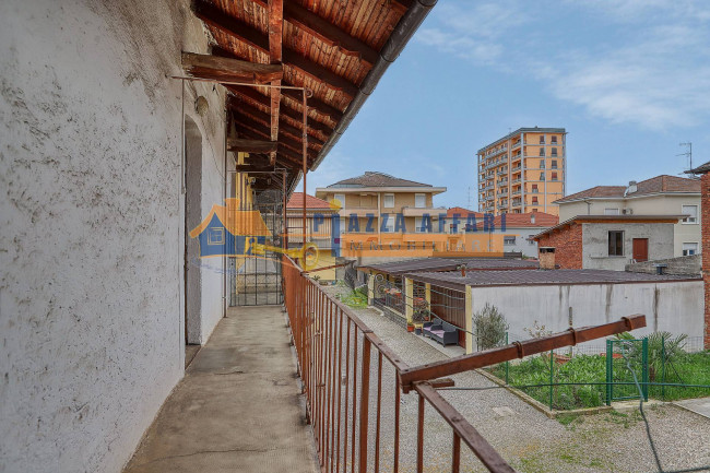 Porzione di Casa Terra / Cielo in vendita a Oggiona con Santo Stefano