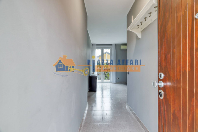 Appartamento in vendita a Jerago con Orago
