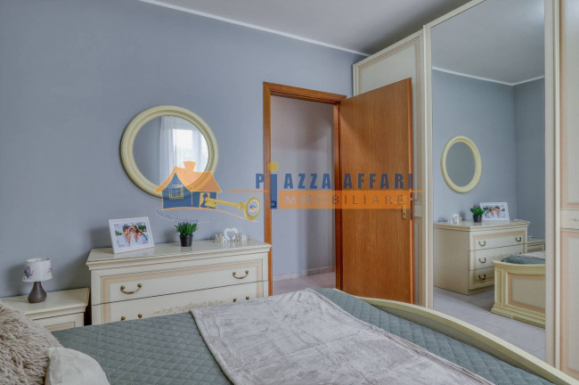 Appartamento in vendita a Jerago con Orago