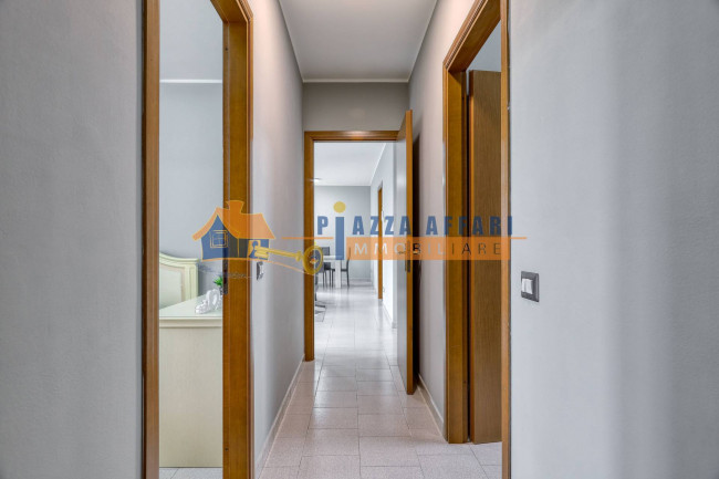 Appartamento in vendita a Jerago con Orago