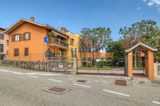 Appartamento in vendita a Jerago con Orago