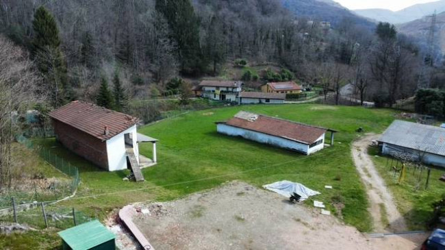 Terreno edificabile in vendita a Montegrino Valtravaglia
