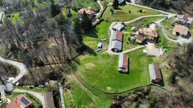 Terreno edificabile in vendita a Montegrino Valtravaglia