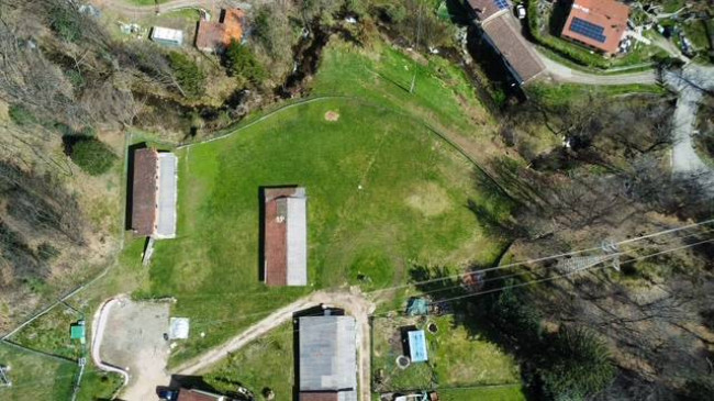 Terreno edificabile in vendita a Montegrino Valtravaglia