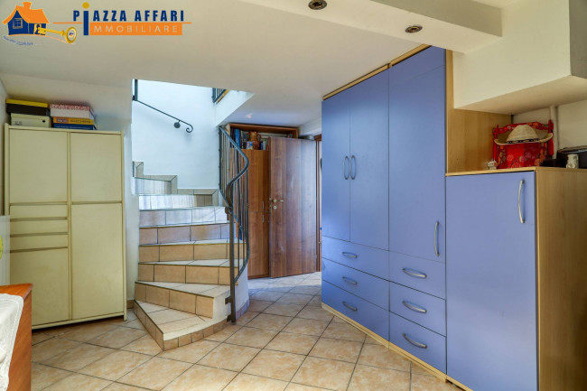 Villa in vendita a Marchirolo