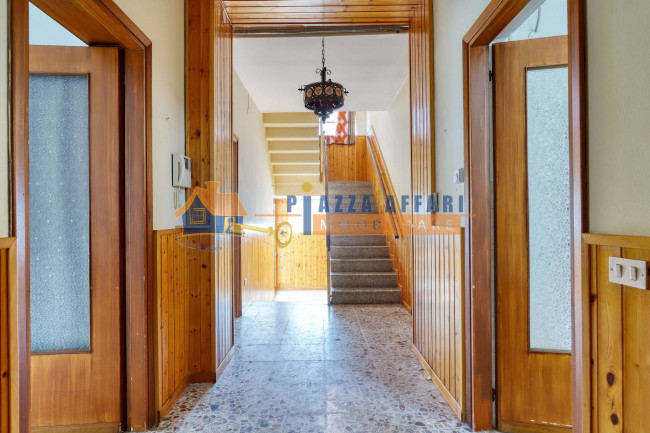 Porzione di Casa Terra / Cielo in vendita a Caronno Varesino