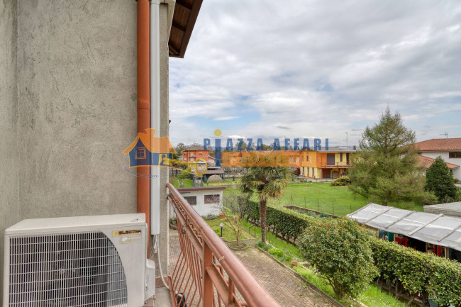 Porzione di Casa Terra / Cielo in vendita a Caronno Varesino