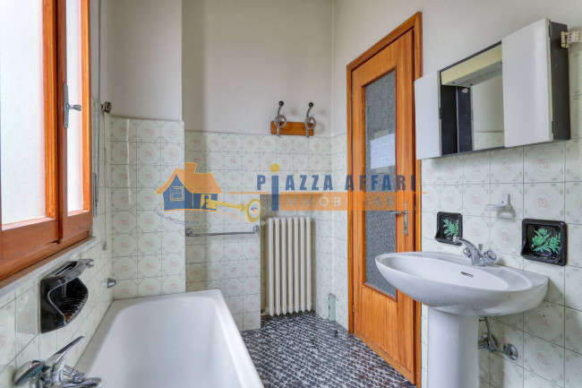 Porzione di Casa Terra / Cielo in vendita a Caronno Varesino