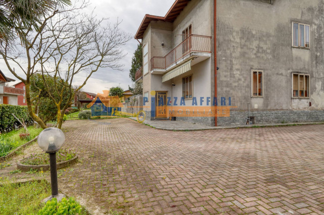 Porzione di Casa Terra / Cielo in vendita a Caronno Varesino