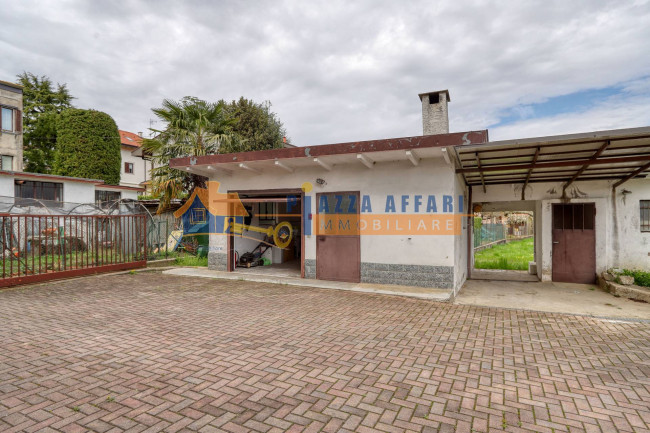 Porzione di Casa Terra / Cielo in vendita a Caronno Varesino