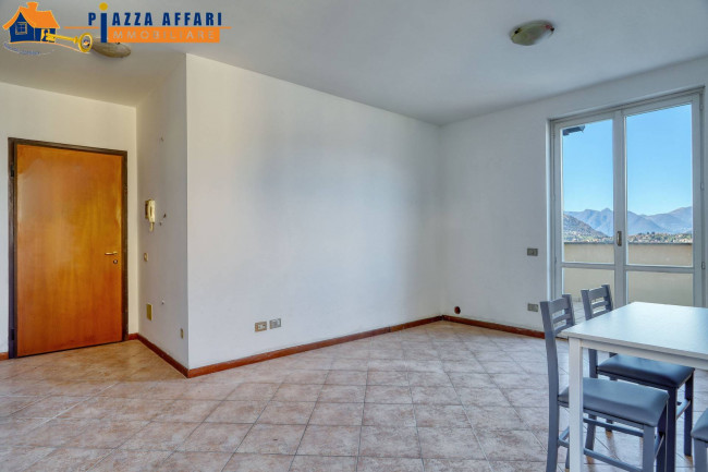 Appartamento in vendita a Varenna