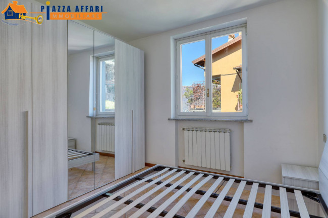Appartamento in vendita a Varenna