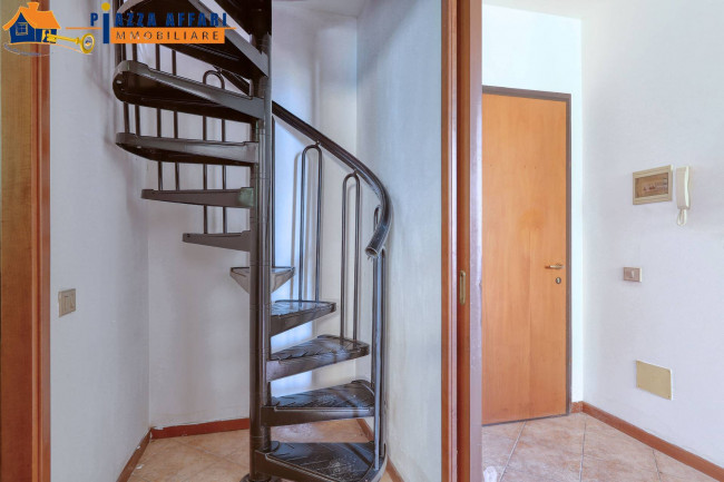 Appartamento in vendita a Varenna