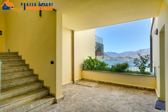 Appartamento in vendita a Varenna