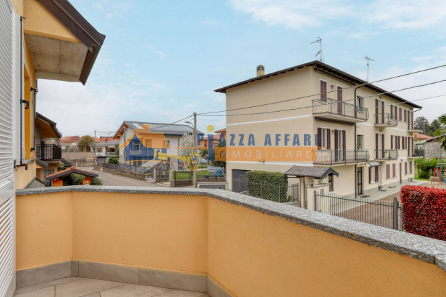 Villette a schiera in vendita a Carnago