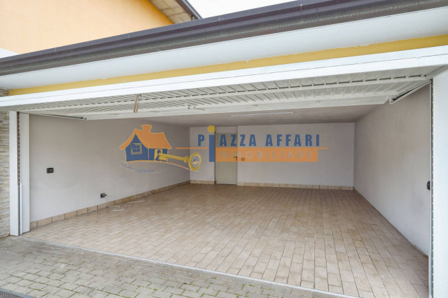 Villette a schiera in vendita a Carnago