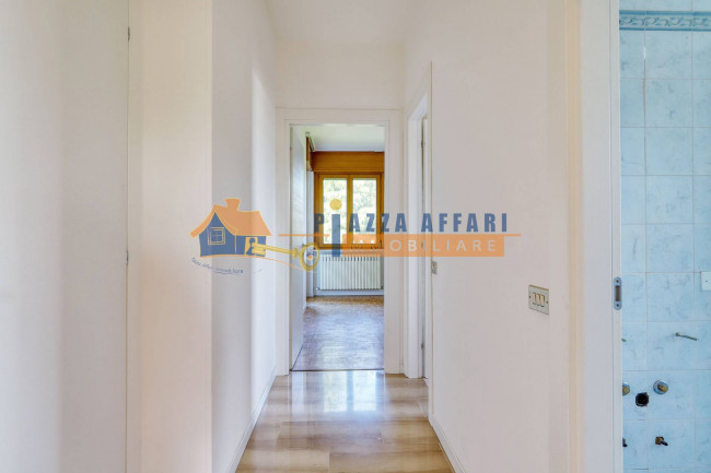 Appartamento in vendita a Caronno Varesino