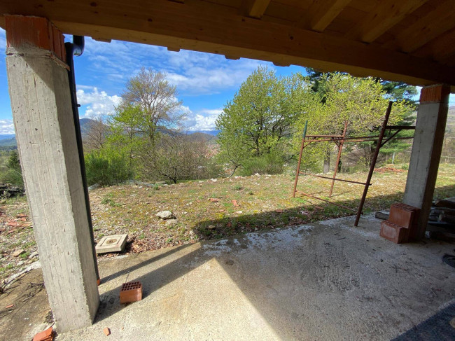 Villa in vendita a Marchirolo
