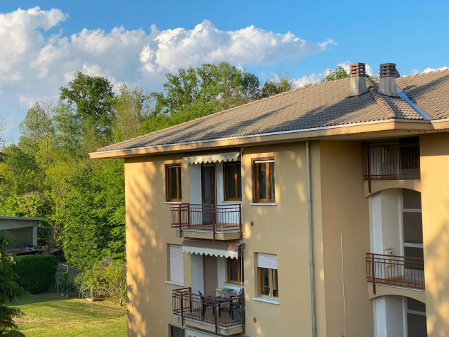 Appartamento in vendita a Caronno Varesino