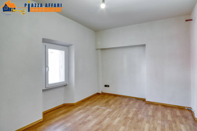 Appartamento in vendita a Cadegliano-Viconago