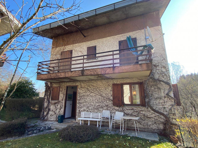 Villa Bifamigliare in vendita a Alta Valle Intelvi