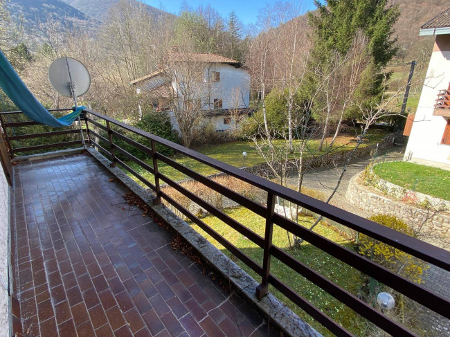 Villa Bifamigliare in vendita a Alta Valle Intelvi