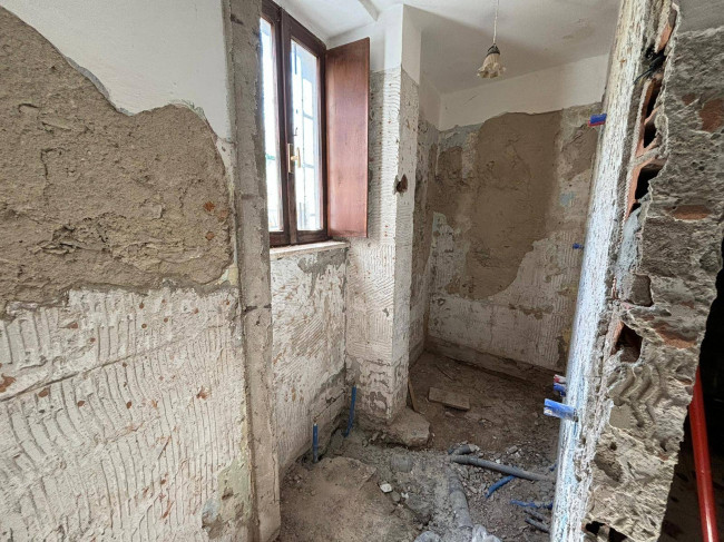 Appartamento in vendita a Lavena Ponte Tresa