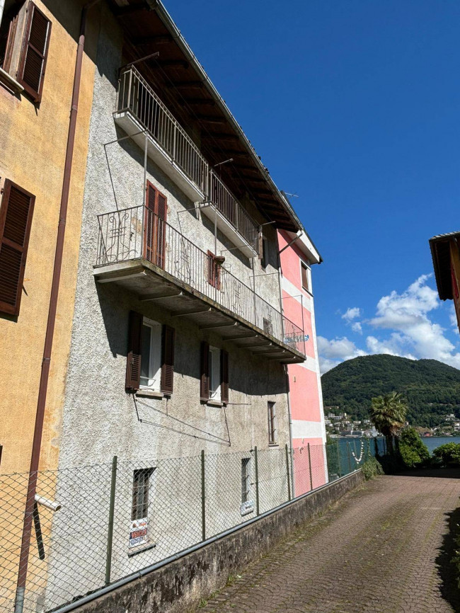 Appartamento in vendita a Lavena Ponte Tresa