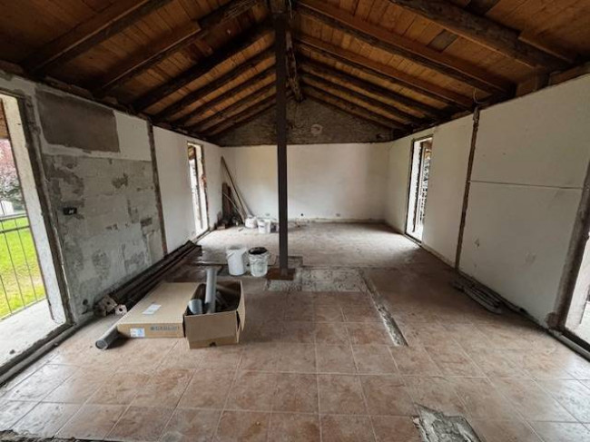 Appartamento in vendita a Lavena Ponte Tresa
