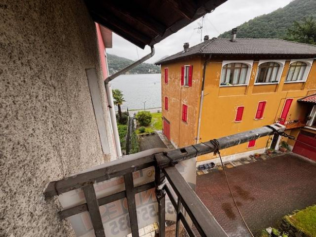 Appartamento in vendita a Lavena Ponte Tresa
