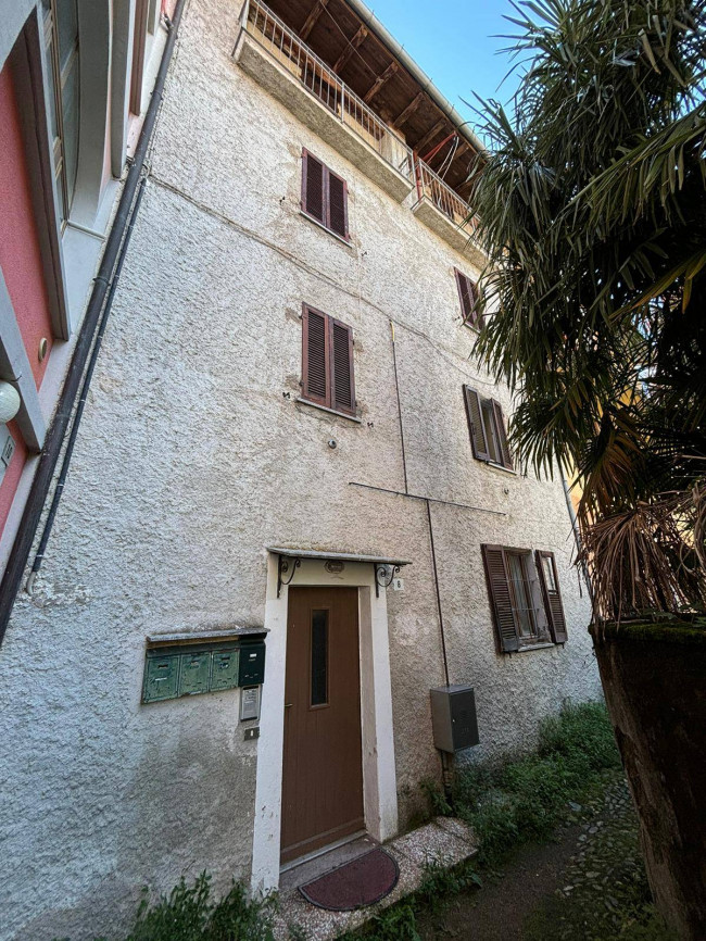 Appartamento in vendita a Lavena Ponte Tresa