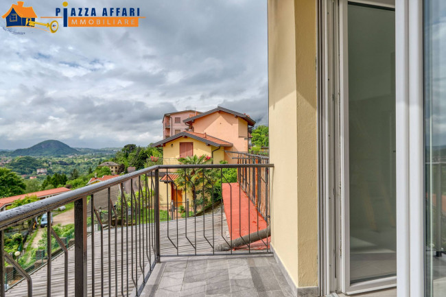 Appartamento in vendita a Cuasso al Monte