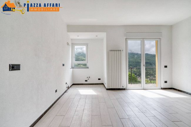 Appartamento in vendita a Cuasso al Monte