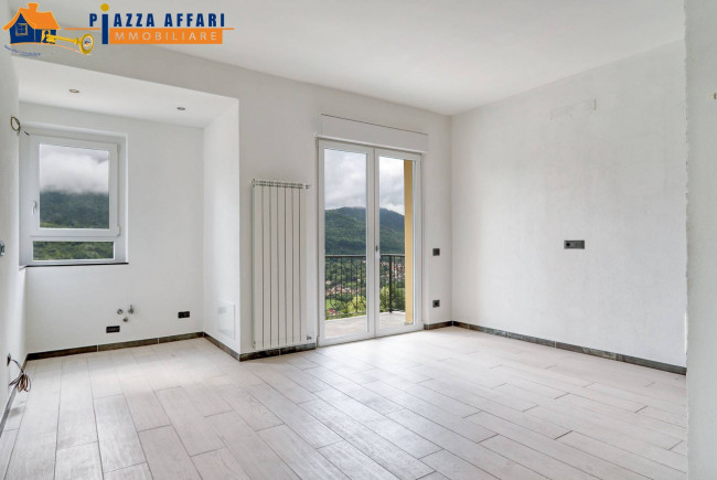 Appartamento in vendita a Cuasso al Monte